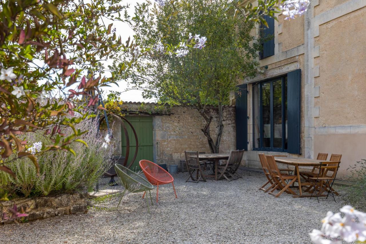 La Burie Bed & Breakfast Saint-Savinien Dış mekan fotoğraf